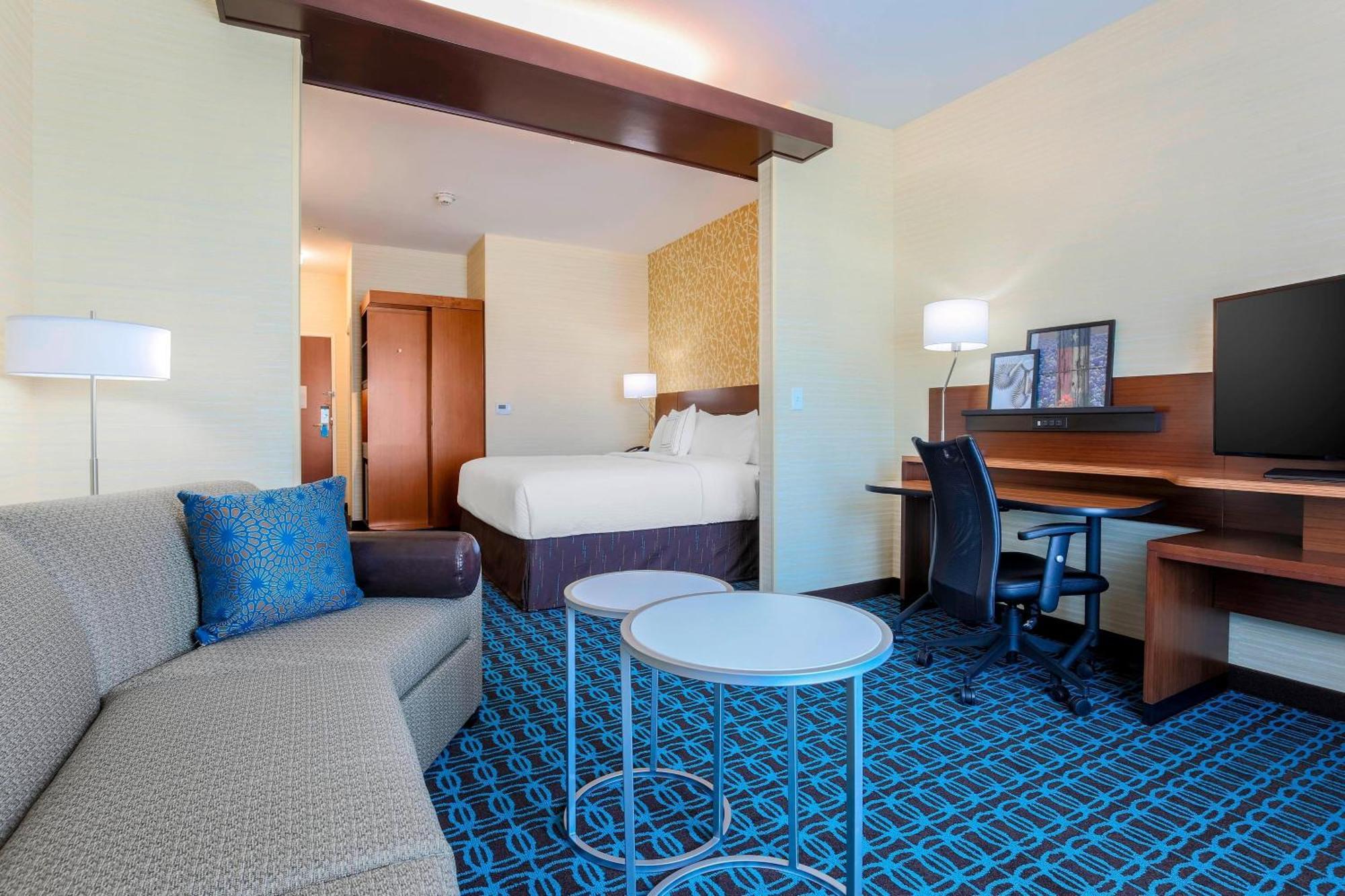 Fairfield Inn & Suites By Marriott Decatur At Decatur Conference Center Экстерьер фото